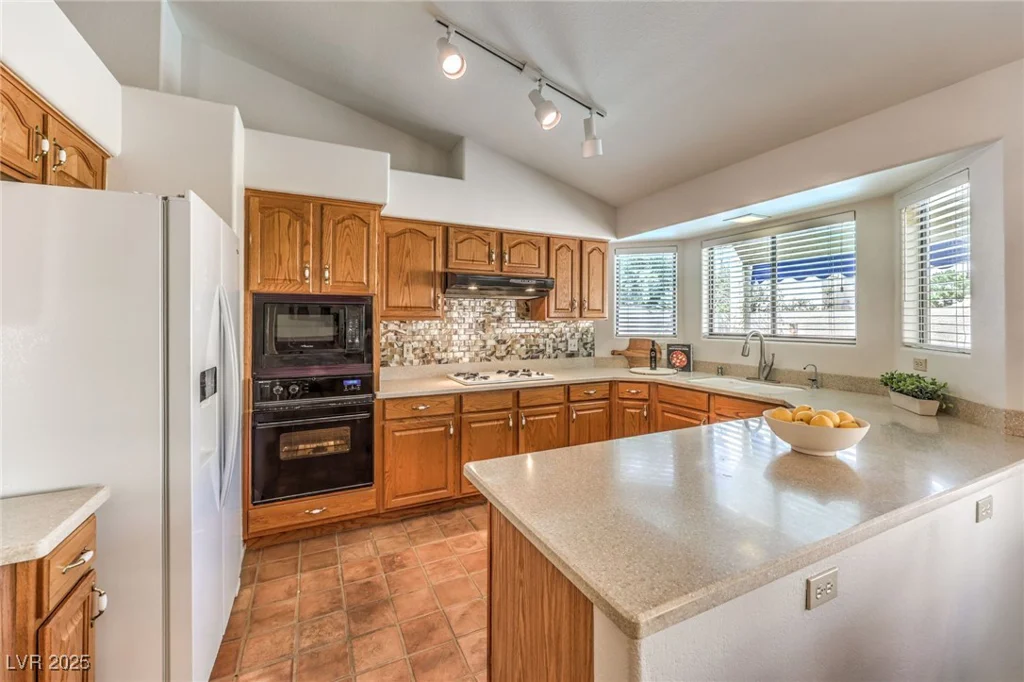 8428 Apple Hill, Las Vegas, NV 89128