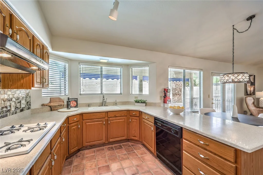 8428 Apple Hill, Las Vegas, NV 89128