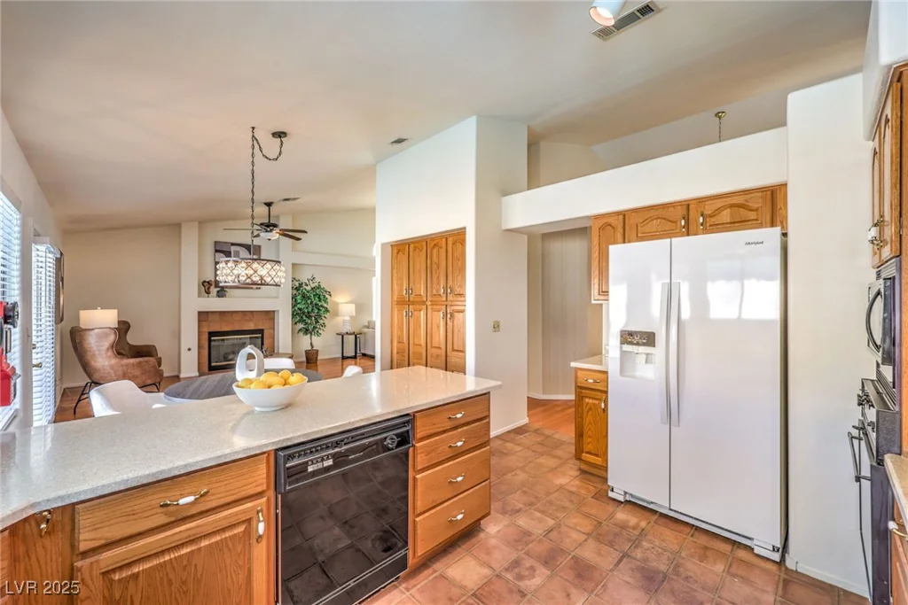 8428 Apple Hill, Las Vegas, NV 89128