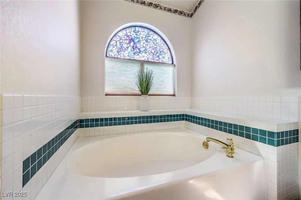 8428 Apple Hill, Las Vegas, NV 89128