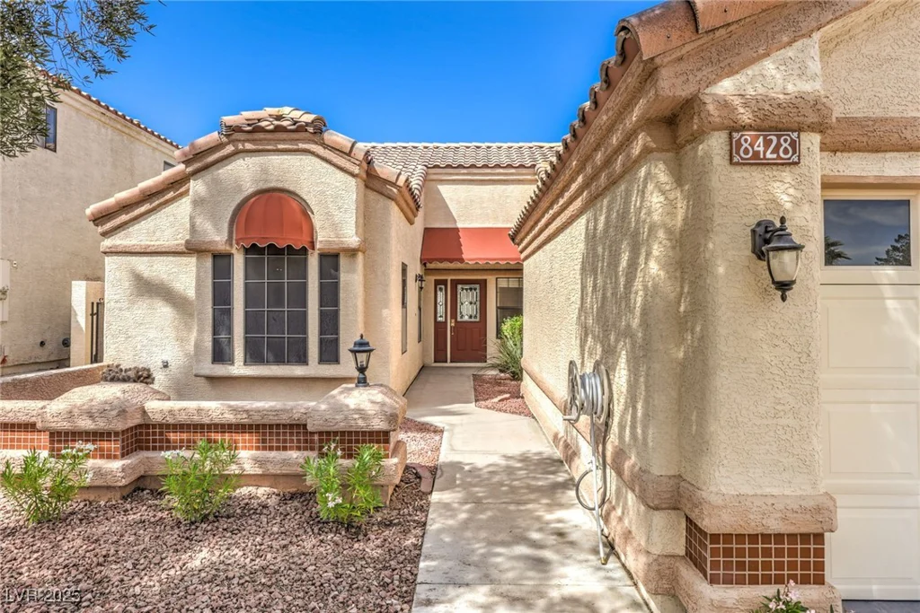 8428 Apple Hill, Las Vegas, NV 89128