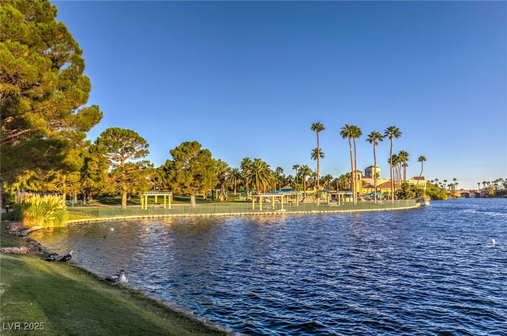 8428 Apple Hill, Las Vegas, NV 89128