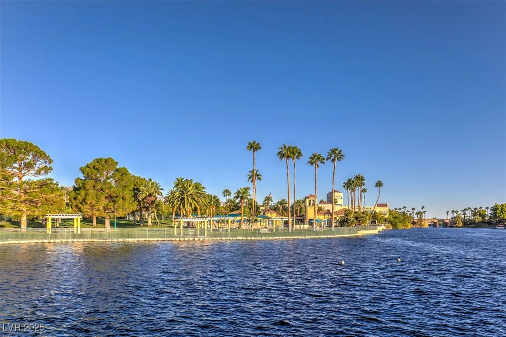 8428 Apple Hill, Las Vegas, NV 89128