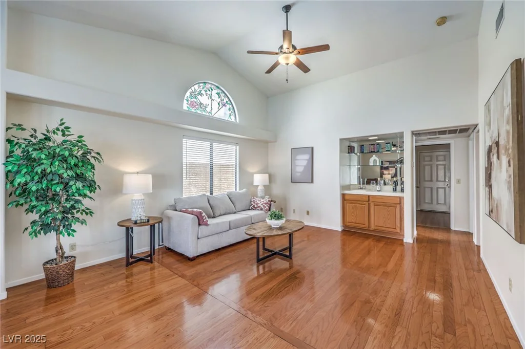 8428 Apple Hill, Las Vegas, NV 89128