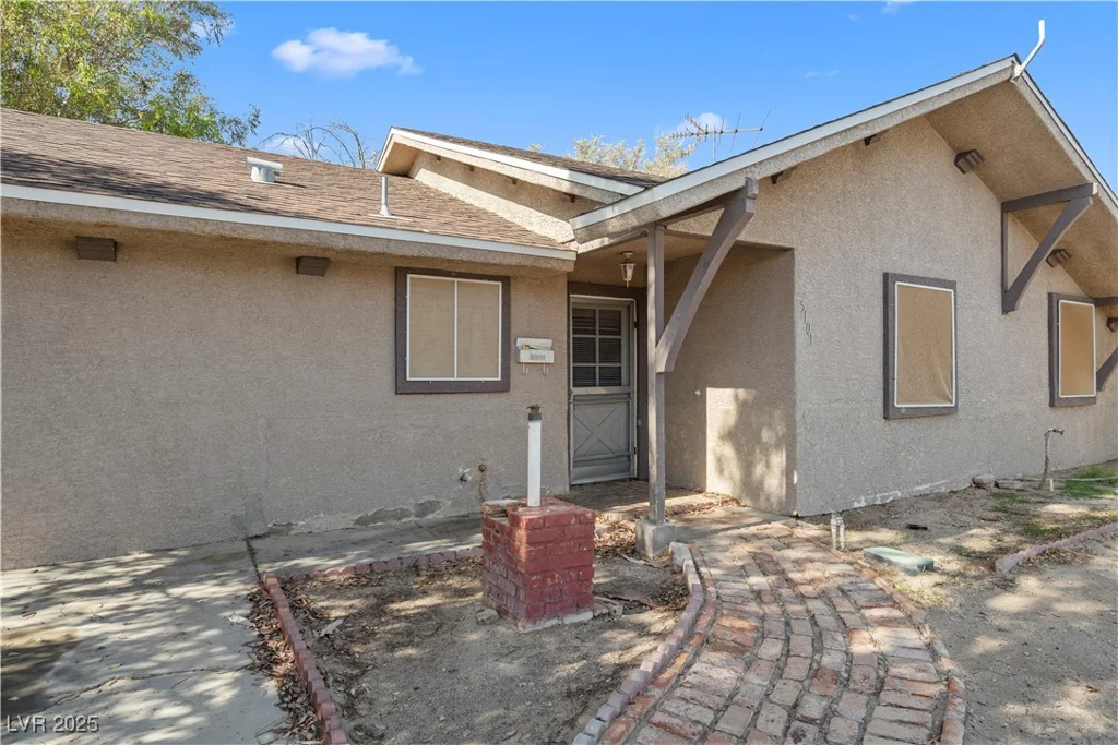 5101 Churchill, Las Vegas, NV 89107