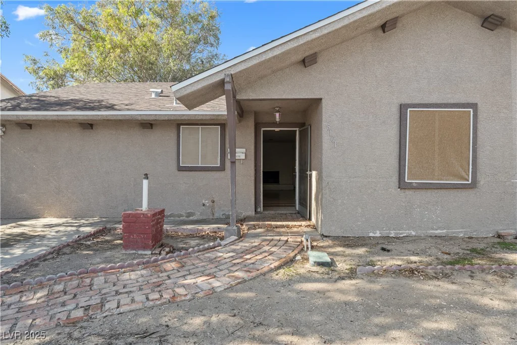 5101 Churchill, Las Vegas, NV 89107