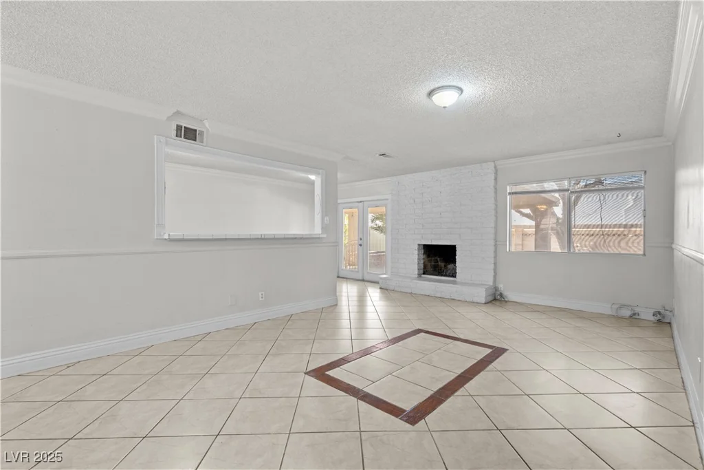 5101 Churchill, Las Vegas, NV 89107