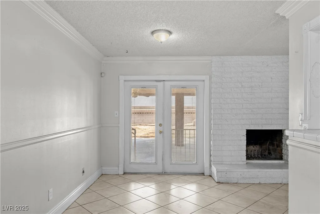 5101 Churchill, Las Vegas, NV 89107