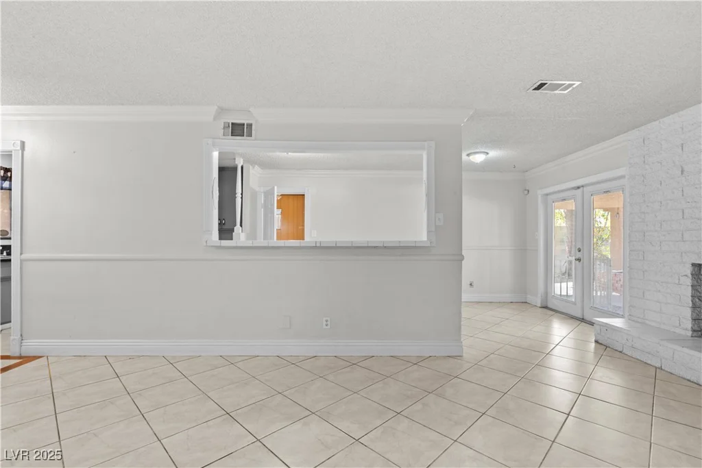 5101 Churchill, Las Vegas, NV 89107