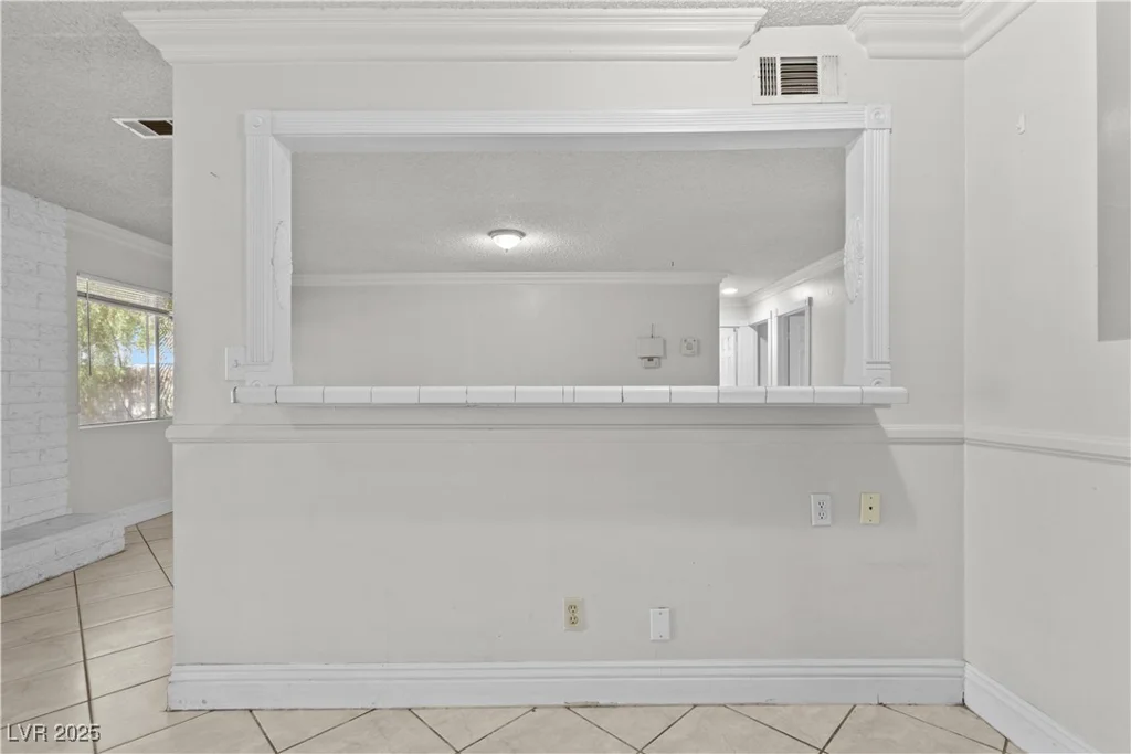 5101 Churchill, Las Vegas, NV 89107