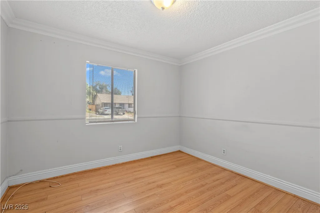5101 Churchill, Las Vegas, NV 89107