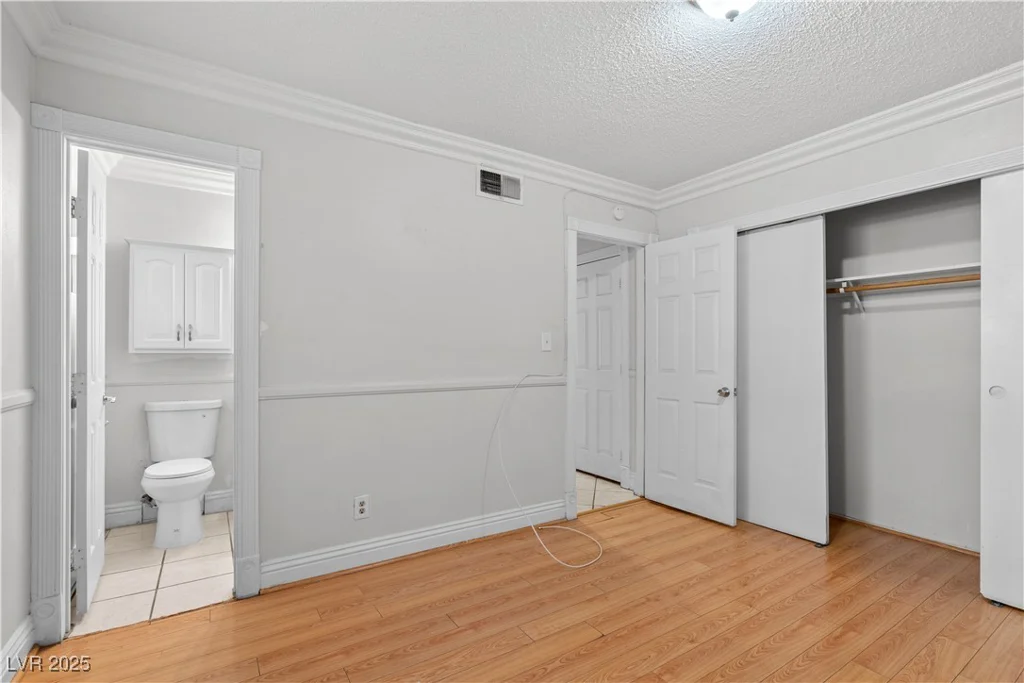 5101 Churchill, Las Vegas, NV 89107