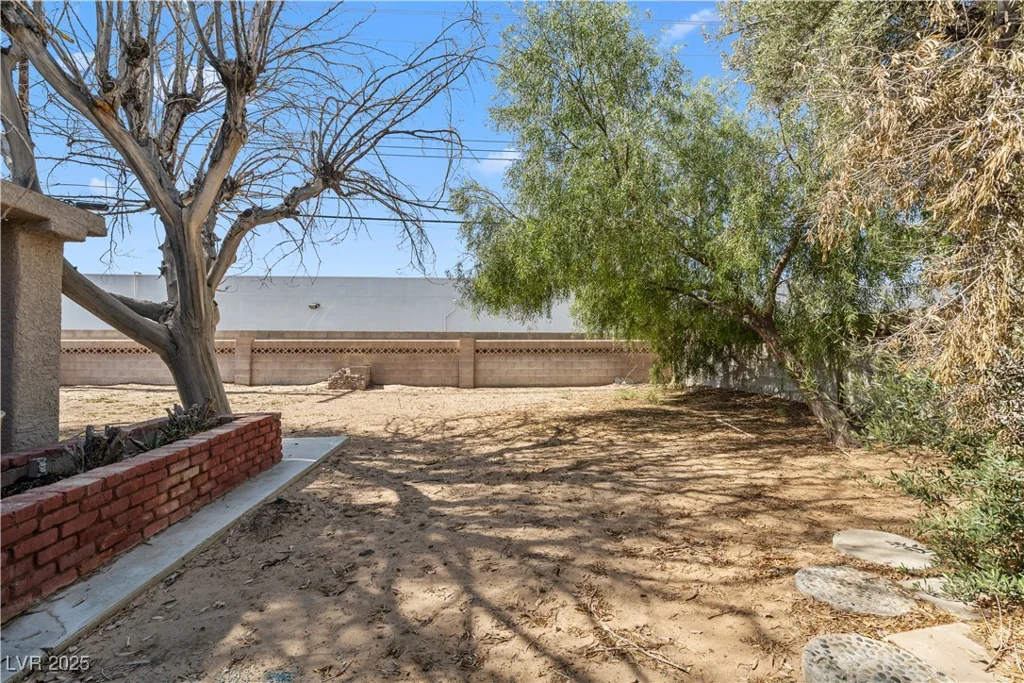 5101 Churchill, Las Vegas, NV 89107
