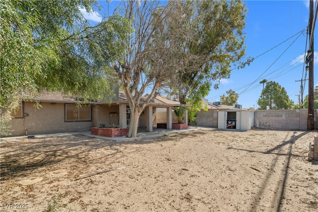 5101 Churchill, Las Vegas, NV 89107