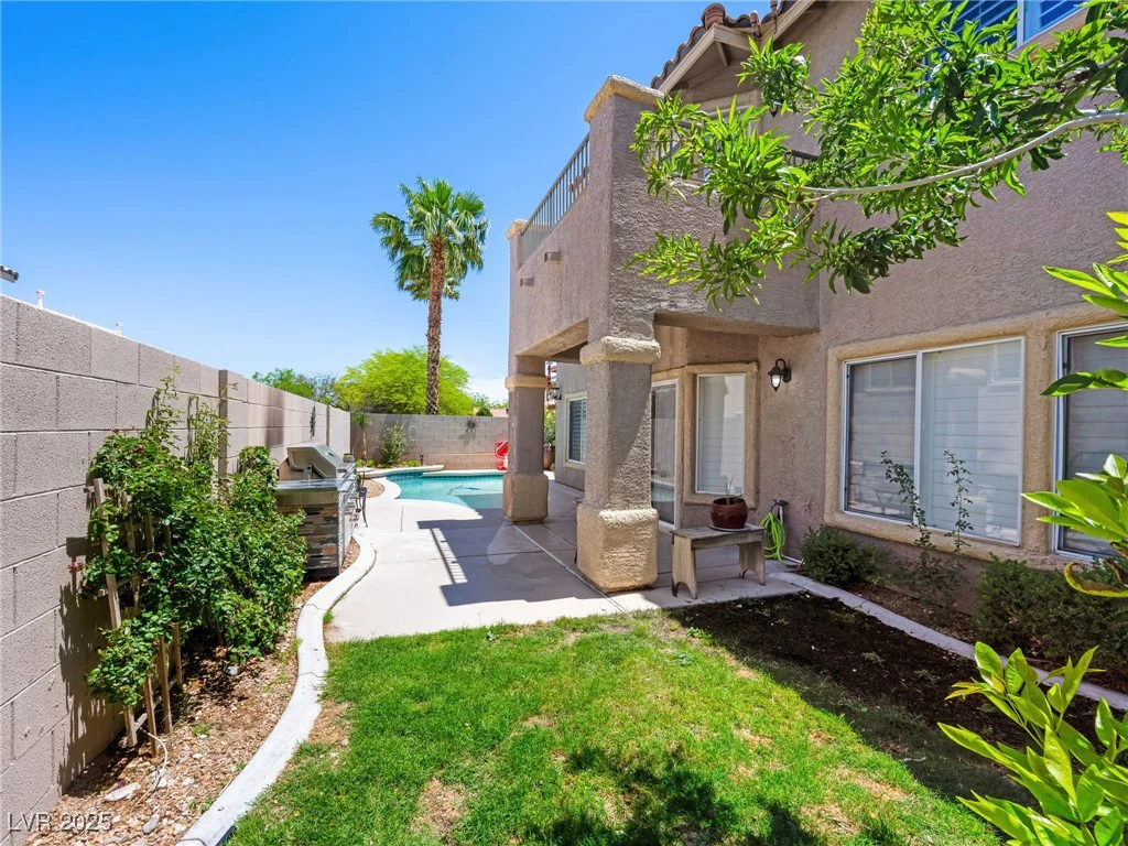 10612 Gum Tree, Las Vegas, NV 89144