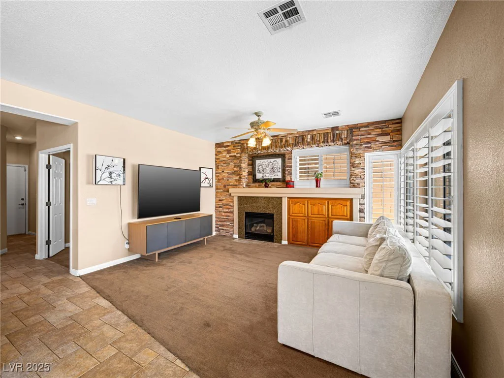 10612 Gum Tree, Las Vegas, NV 89144