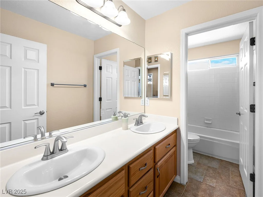 10612 Gum Tree, Las Vegas, NV 89144