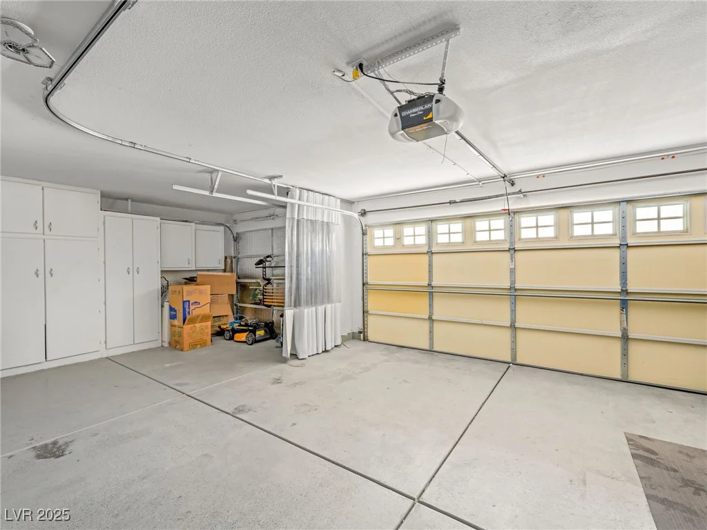 10612 Gum Tree, Las Vegas, NV 89144