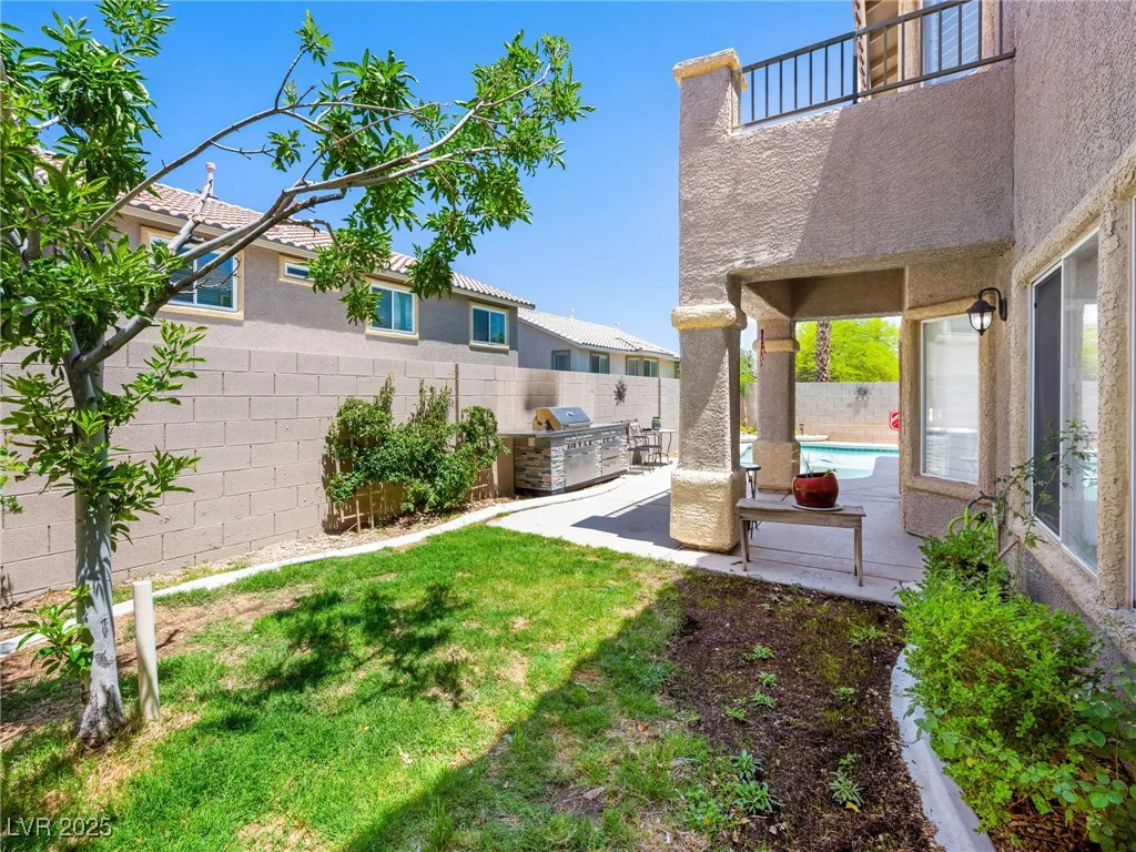 10612 Gum Tree, Las Vegas, NV 89144