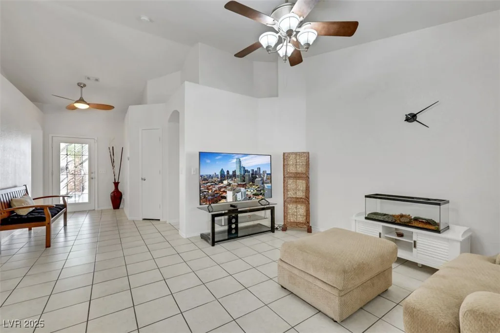 341 Waterwheel Falls, Henderson, NV 89015