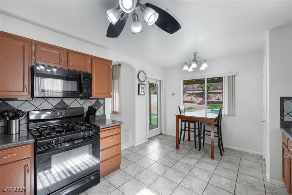 341 Waterwheel Falls, Henderson, NV 89015