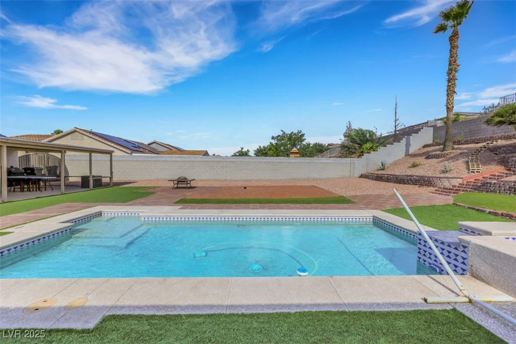 341 Waterwheel Falls, Henderson, NV 89015