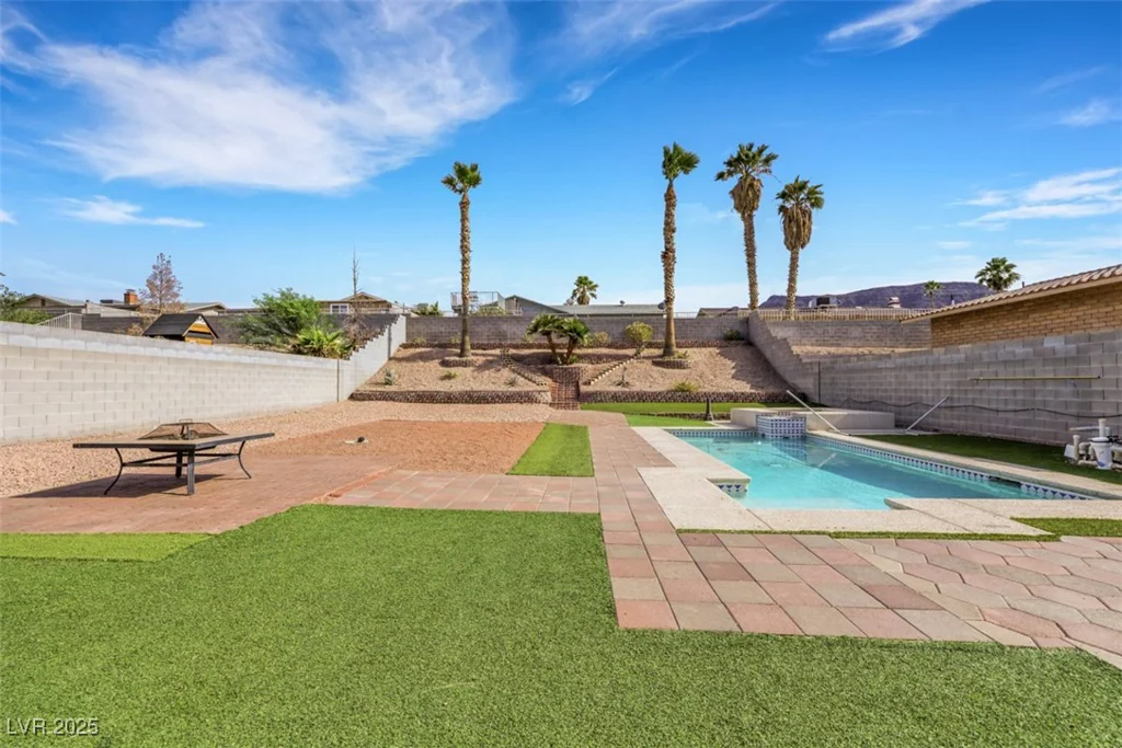 341 Waterwheel Falls, Henderson, NV 89015