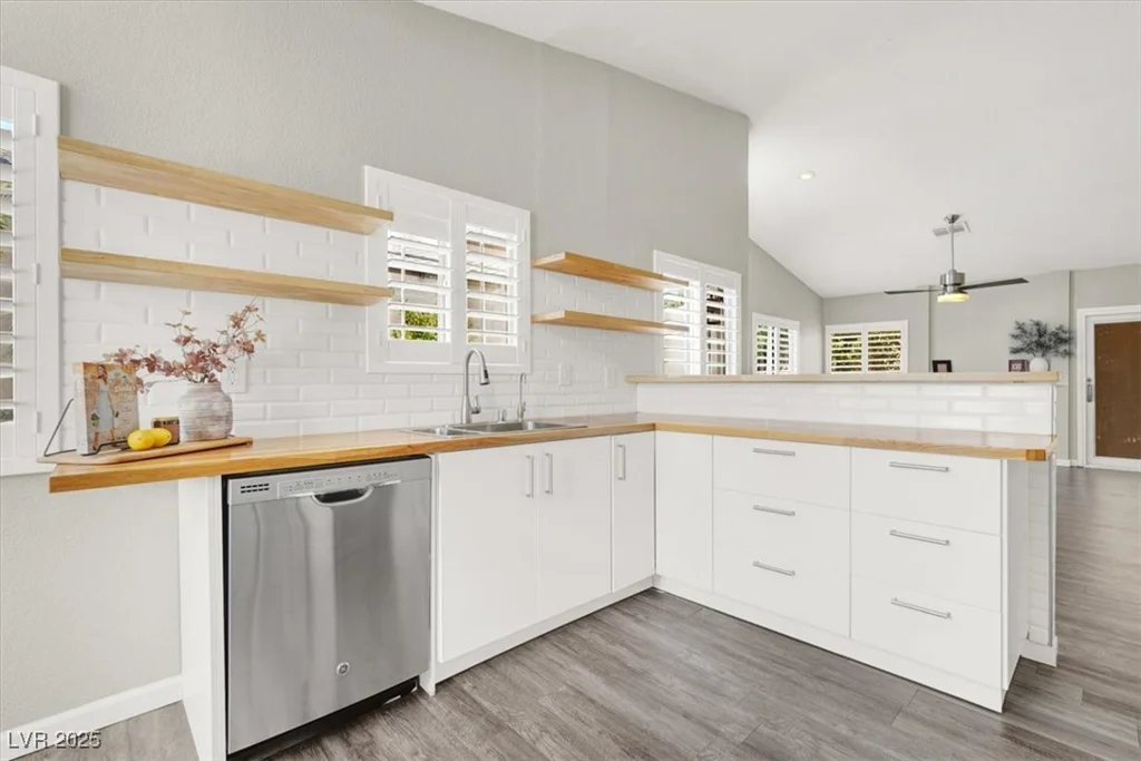 3053 Anchor Chain, Las Vegas, NV 89128