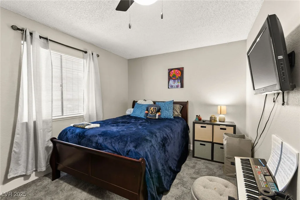 2569 Paradise Village, Las Vegas, NV 89120