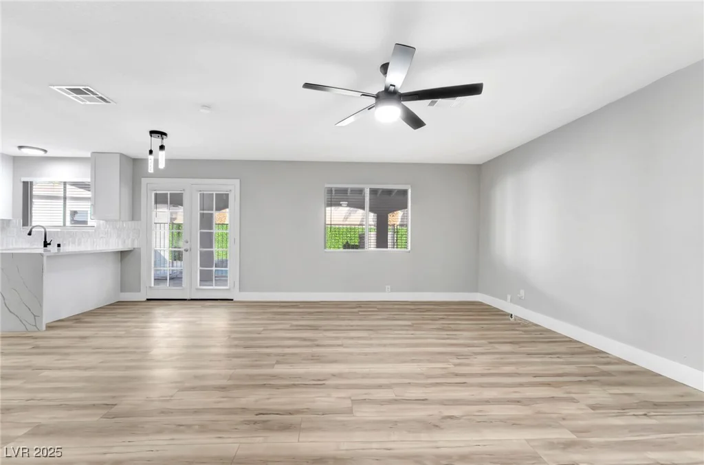 5453 Yvonne, Las Vegas, NV 89122