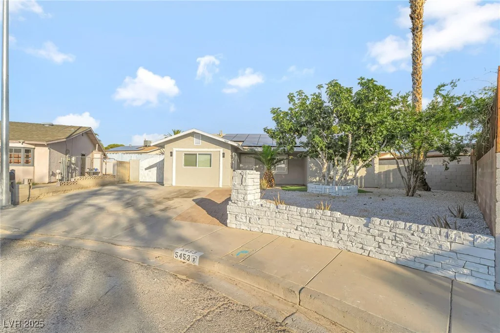 5453 Yvonne, Las Vegas, NV 89122