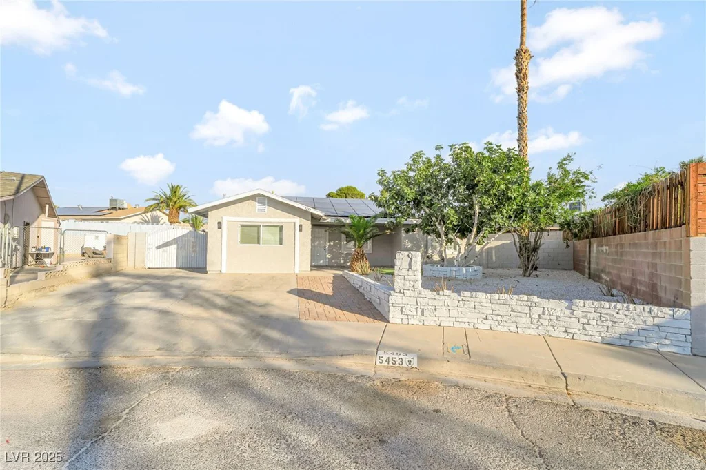 5453 Yvonne, Las Vegas, NV 89122