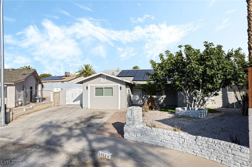 5453 Yvonne, Las Vegas, NV 89122