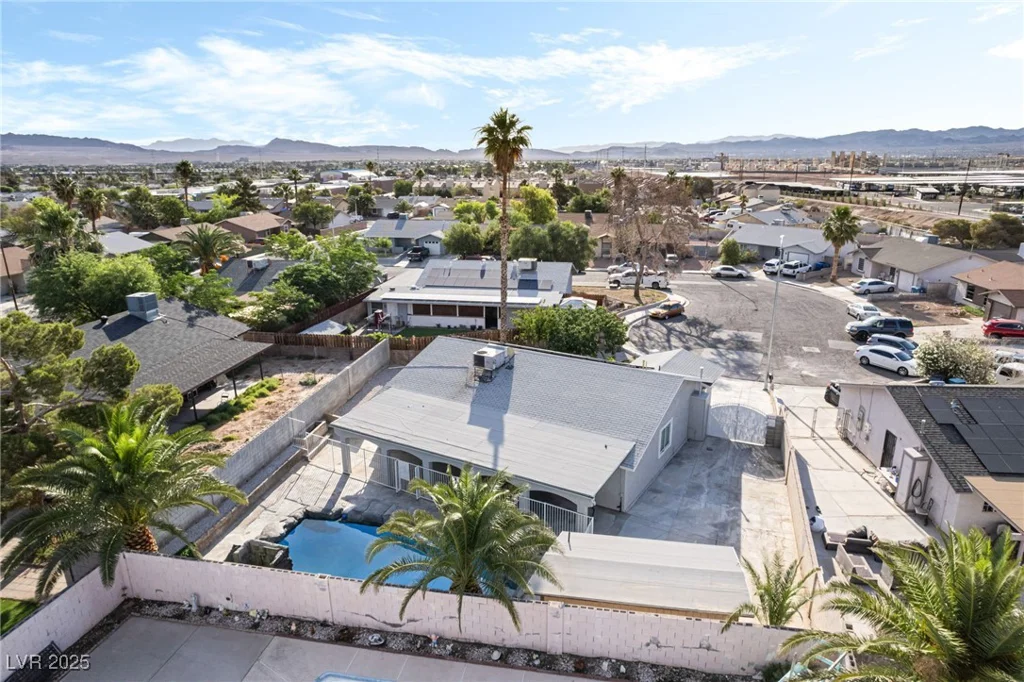 5453 Yvonne, Las Vegas, NV 89122