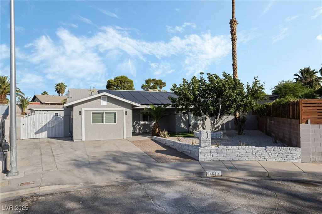 5453 Yvonne, Las Vegas, NV 89122