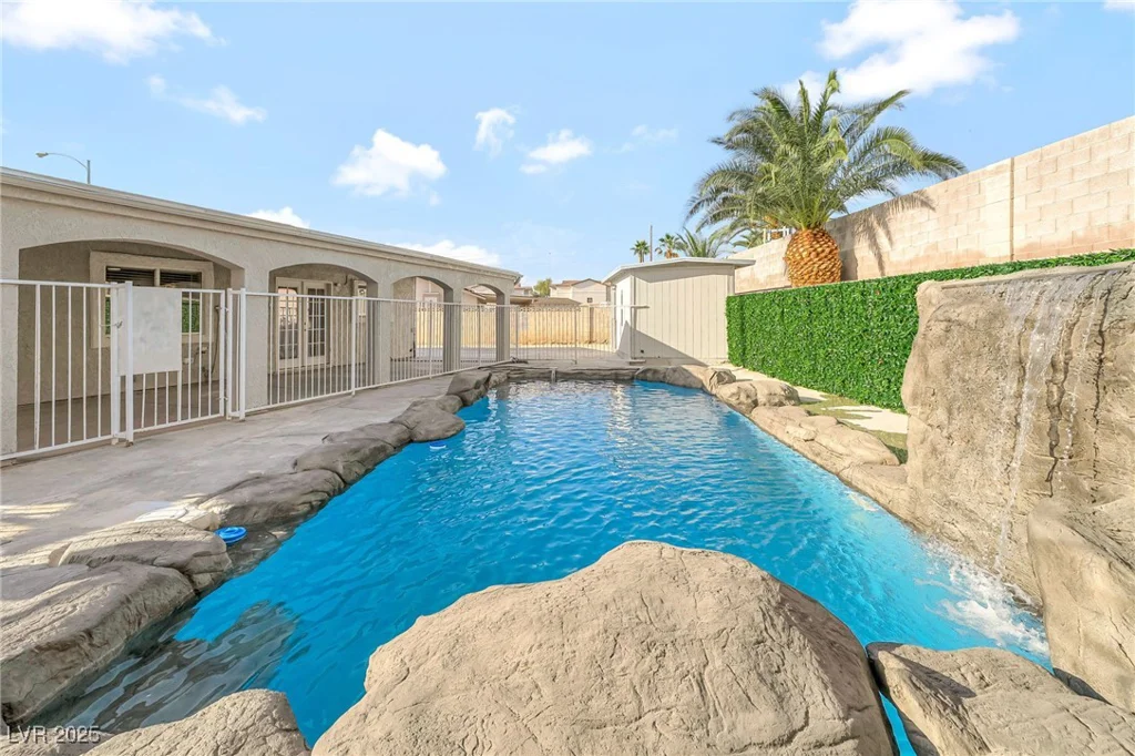 5453 Yvonne, Las Vegas, NV 89122