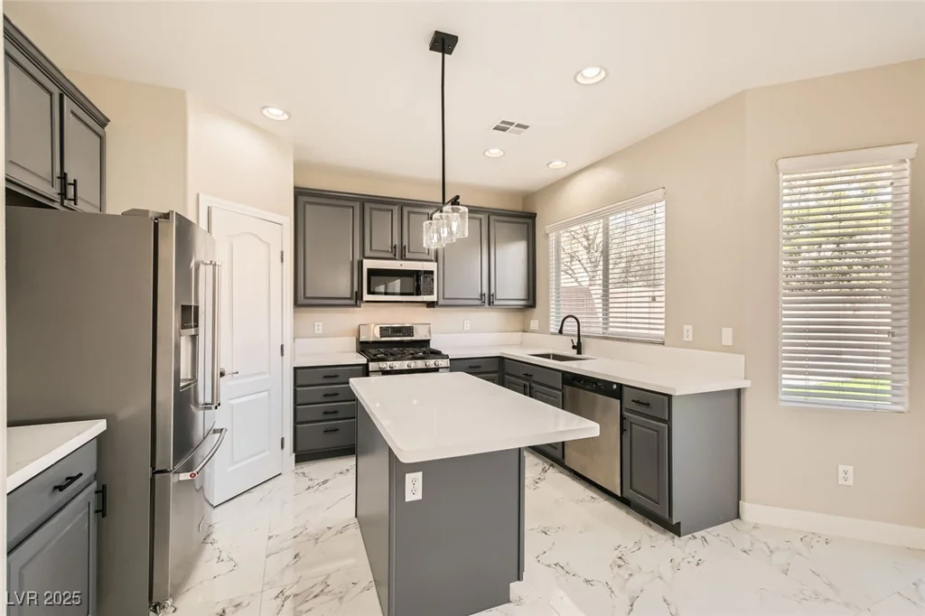 216 Sharp Edge, North Las Vegas, NV 89031