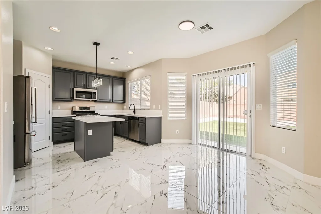 216 Sharp Edge, North Las Vegas, NV 89031