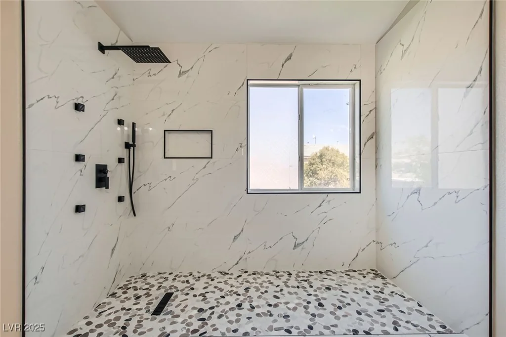 216 Sharp Edge, North Las Vegas, NV 89031