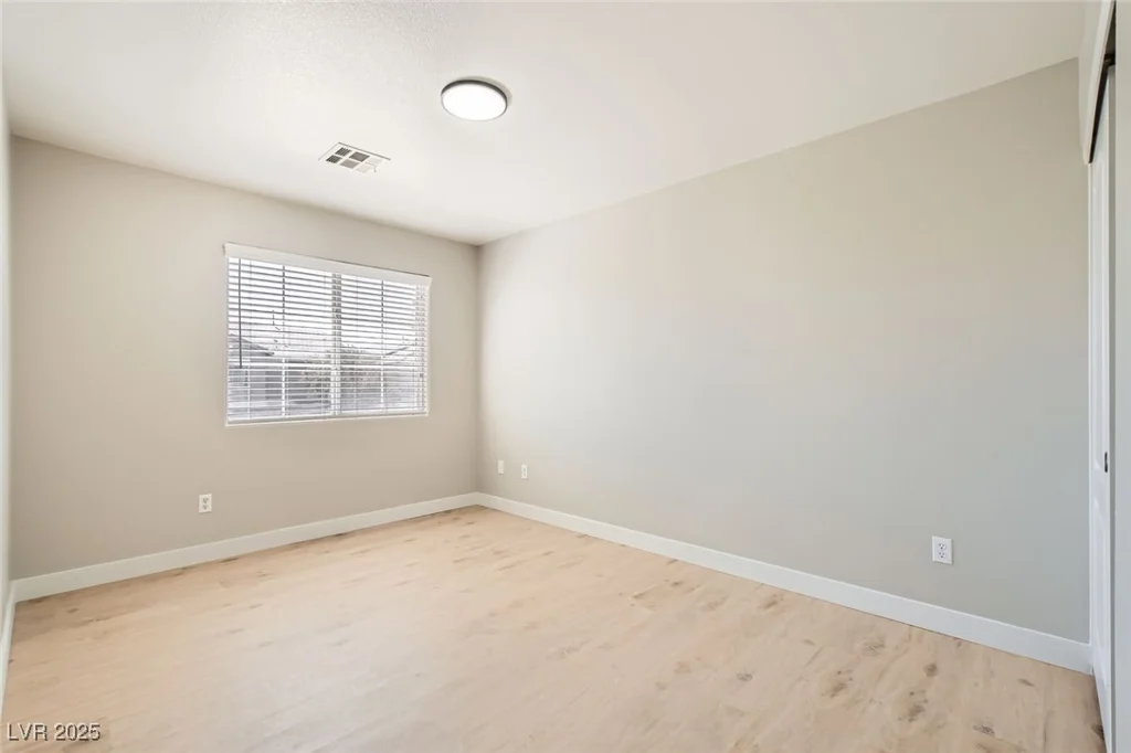 216 Sharp Edge, North Las Vegas, NV 89031