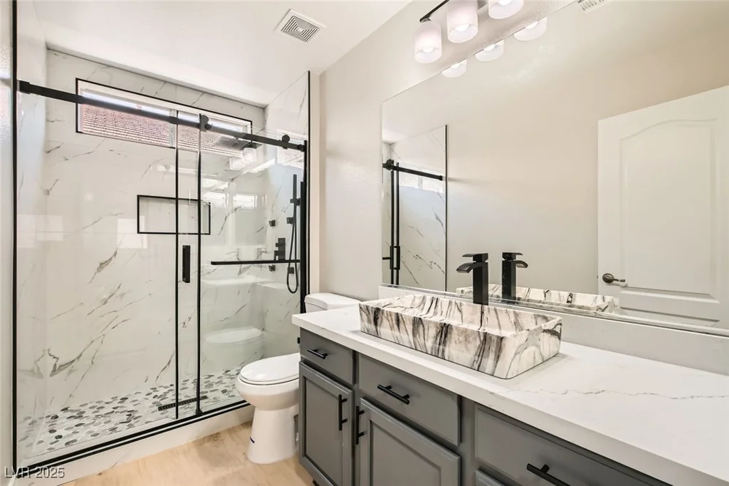 216 Sharp Edge, North Las Vegas, NV 89031