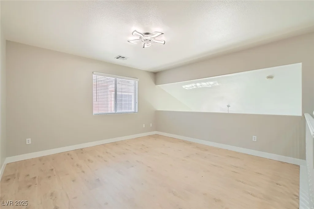 216 Sharp Edge, North Las Vegas, NV 89031