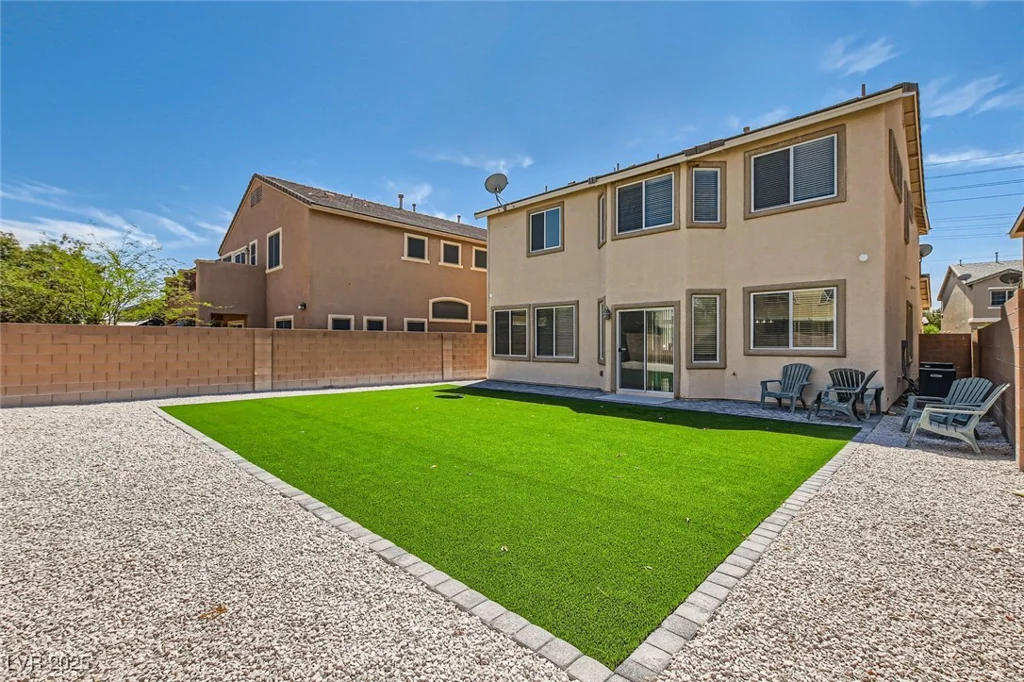 216 Sharp Edge, North Las Vegas, NV 89031