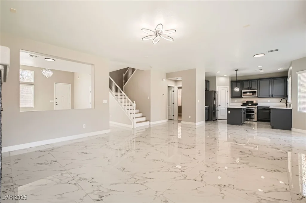 216 Sharp Edge, North Las Vegas, NV 89031