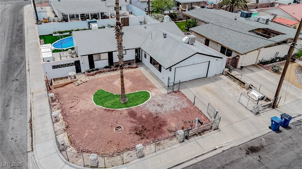 6301 Garwood, Las Vegas, NV 89107