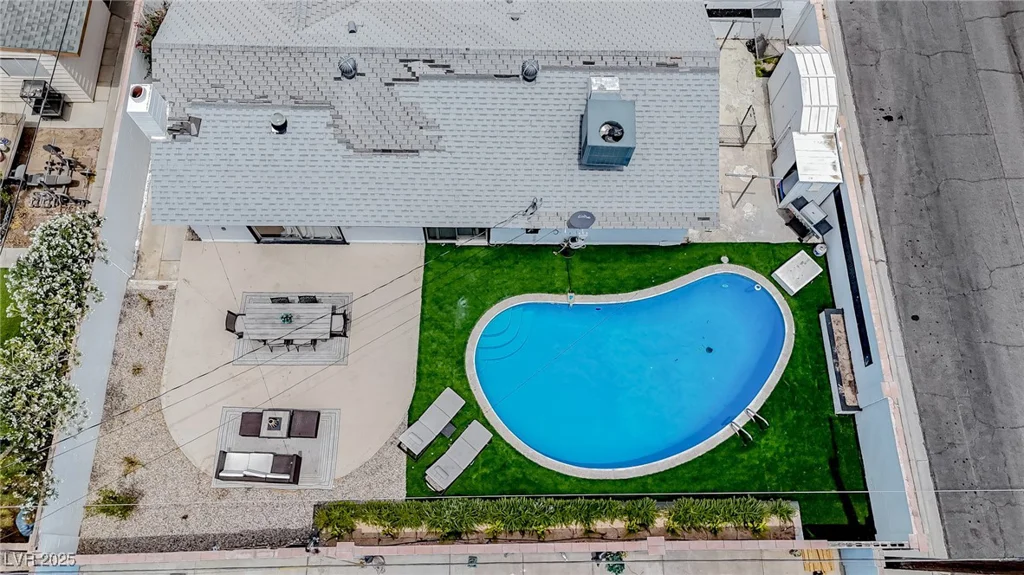 6301 Garwood, Las Vegas, NV 89107