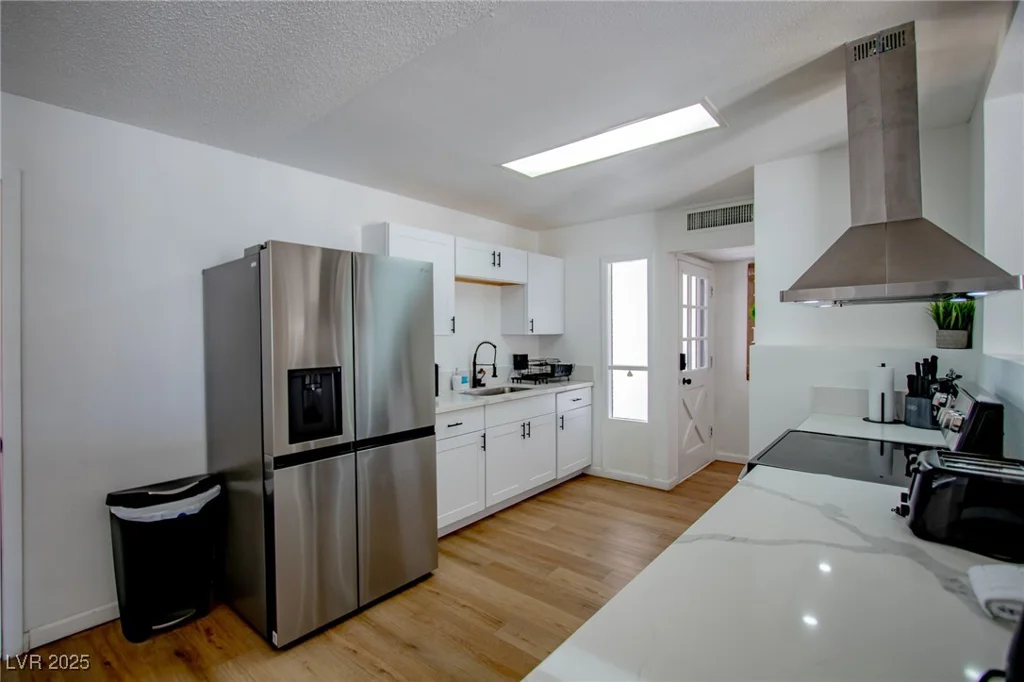6301 Garwood, Las Vegas, NV 89107