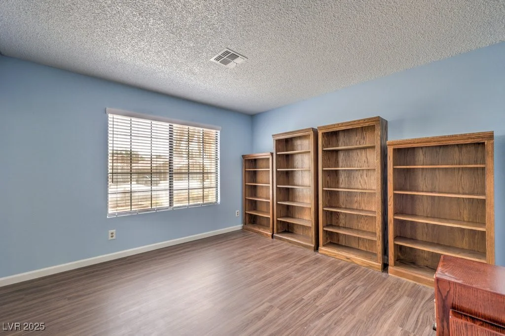 6961 Ray Charles, Las Vegas, NV 89119