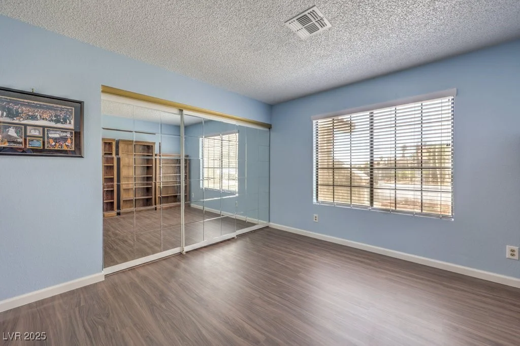 6961 Ray Charles, Las Vegas, NV 89119