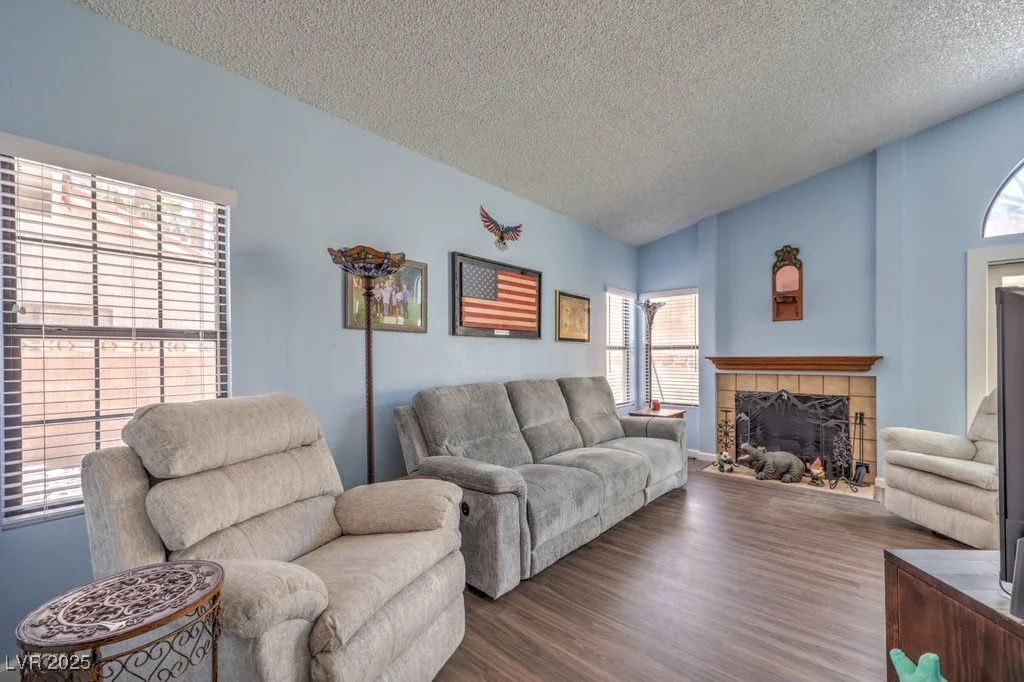 6961 Ray Charles, Las Vegas, NV 89119